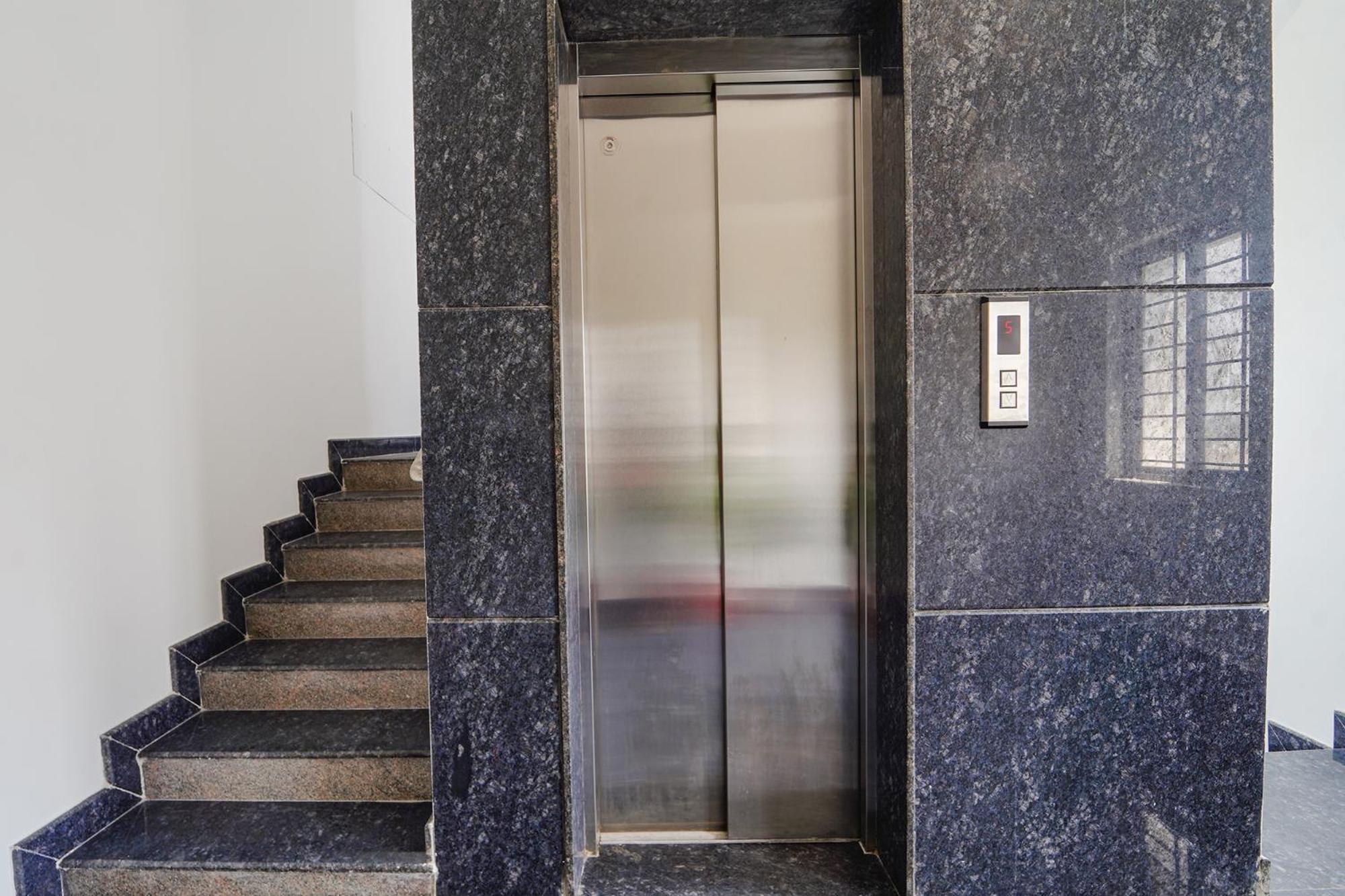 Fabhotel Metro Suites - Nr Esi Hospital بنغالور المظهر الخارجي الصورة