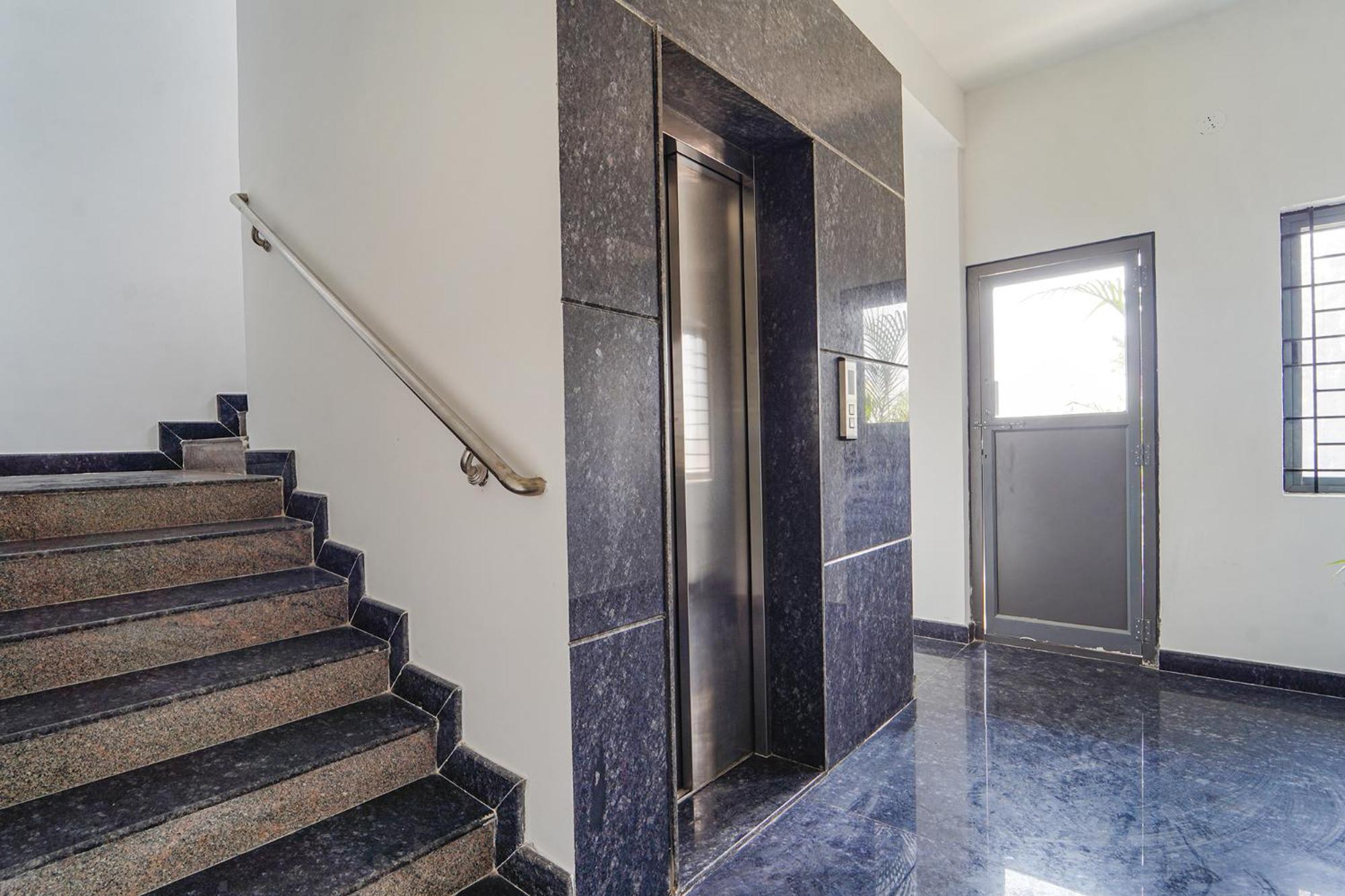 Fabhotel Metro Suites - Nr Esi Hospital بنغالور المظهر الخارجي الصورة